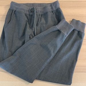ATHLETA GRAY JOGGERS (size 0)